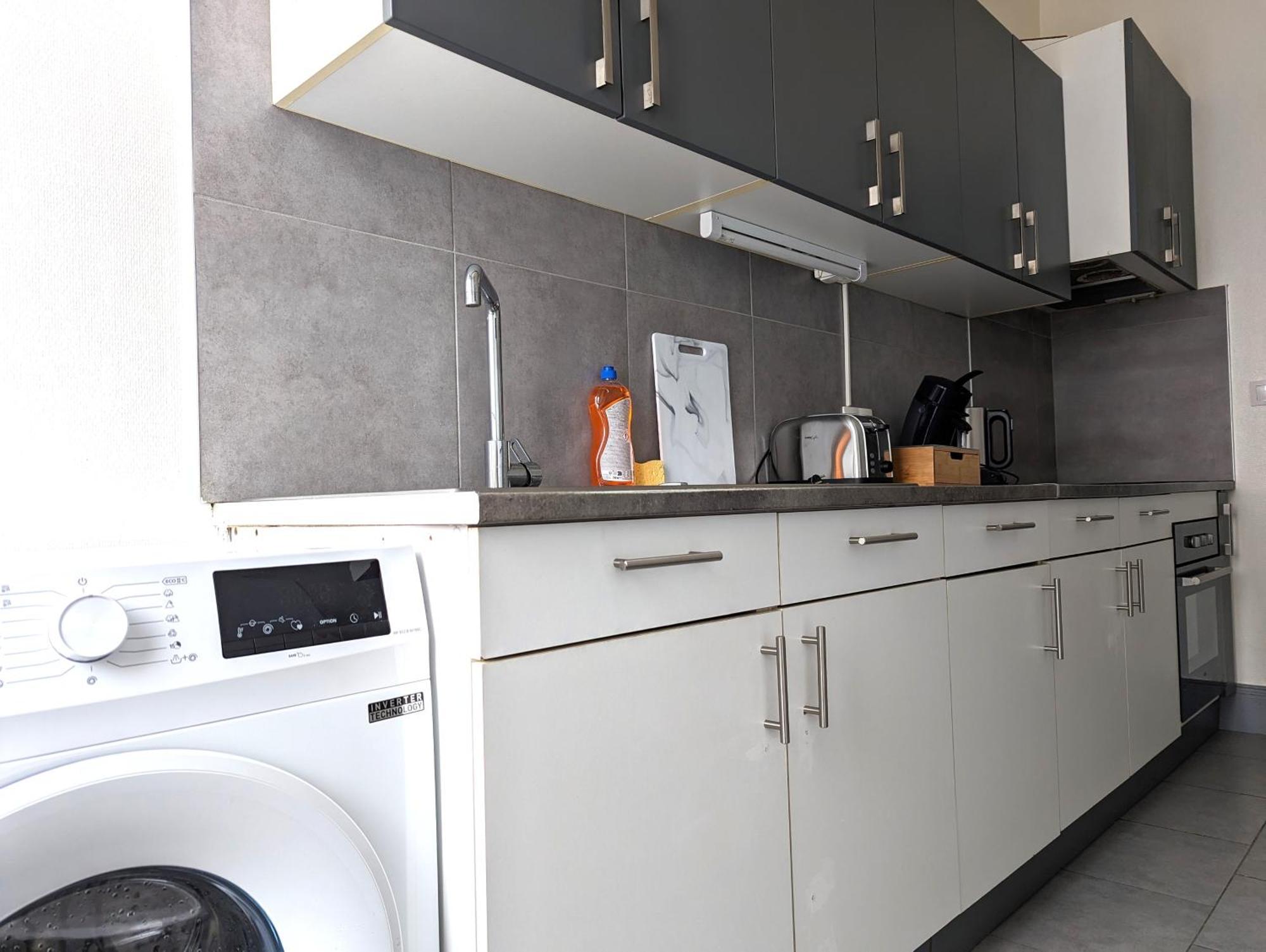 Le Mirage - Appartement 2 Chambres, Salon, Cuisine Equipee, Parking Et Wifi Gratuit Mulhouse Eksteriør billede